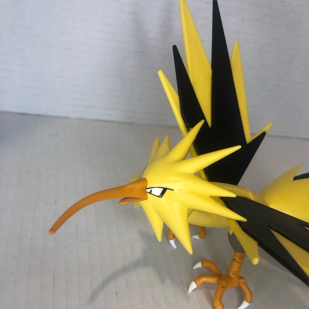 Zapdos figure from the Jazwares from Pokémon Select Series 2